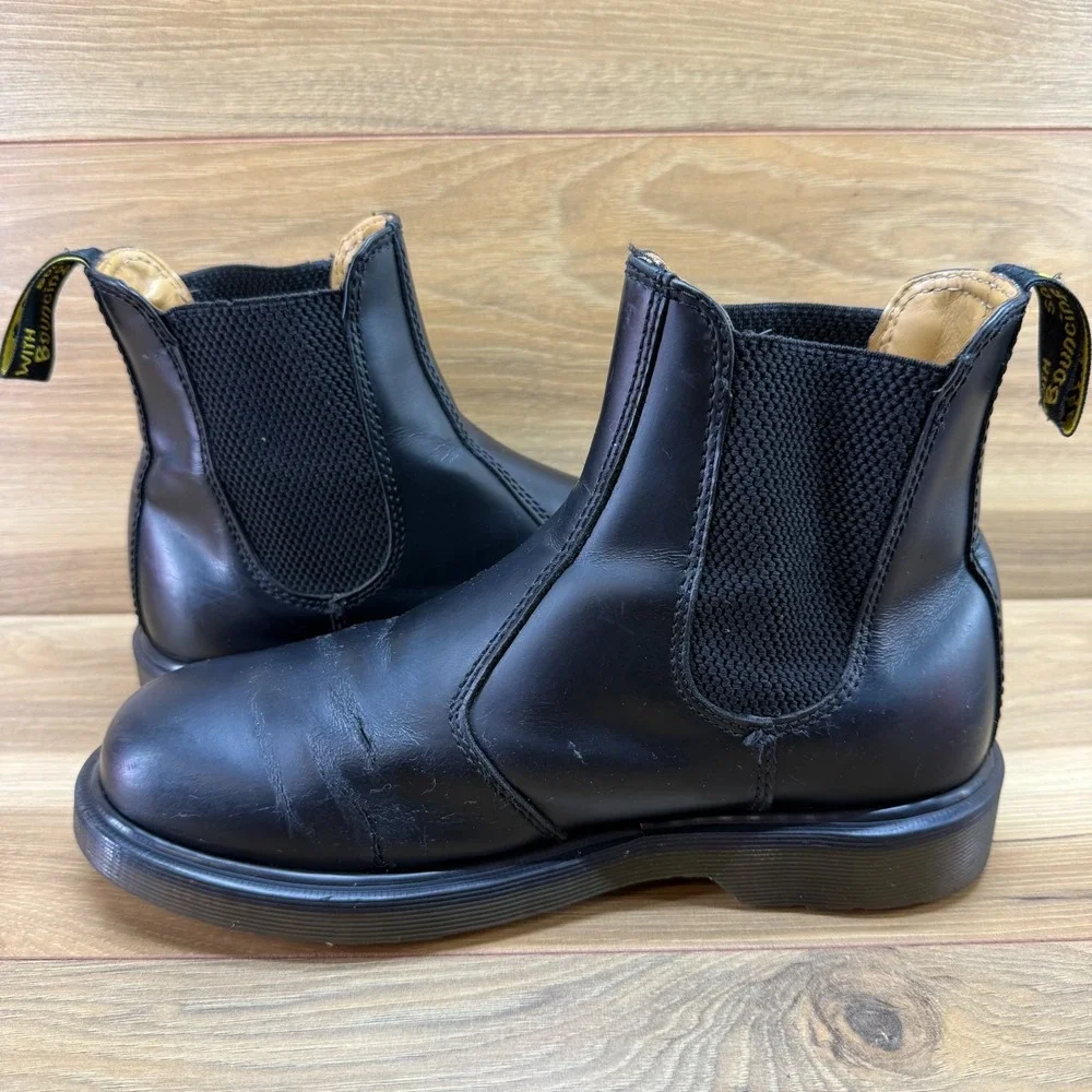 Dr Martens Chelsea Boots Womens 8 Black Leather 2976 Modern Casual Punk Metal